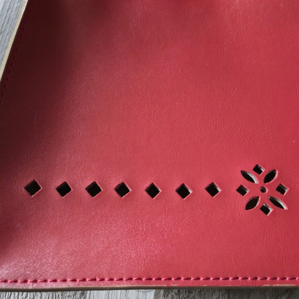 Vintage Red Y2K Baguette Bag Cut Out Flower Design Tan Trim Slouchy - Picture 11 of 11